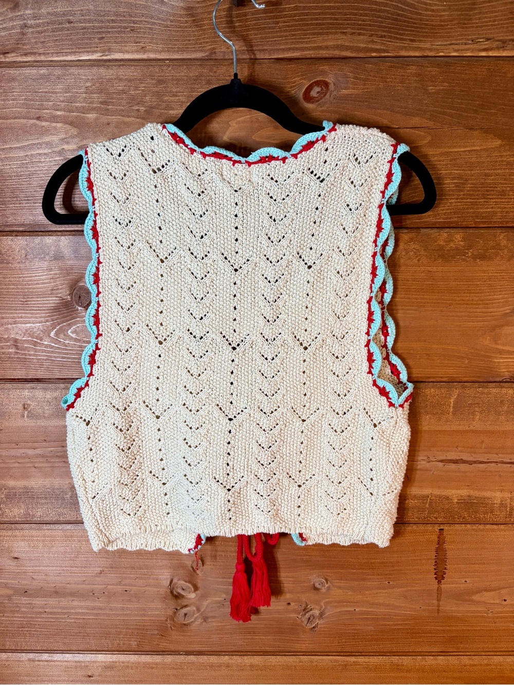 Cotton On Cream Cropped Crochet Vest with Red & Aqua Trim Size Small ๐โค๏ธ - Picture 5 of 7